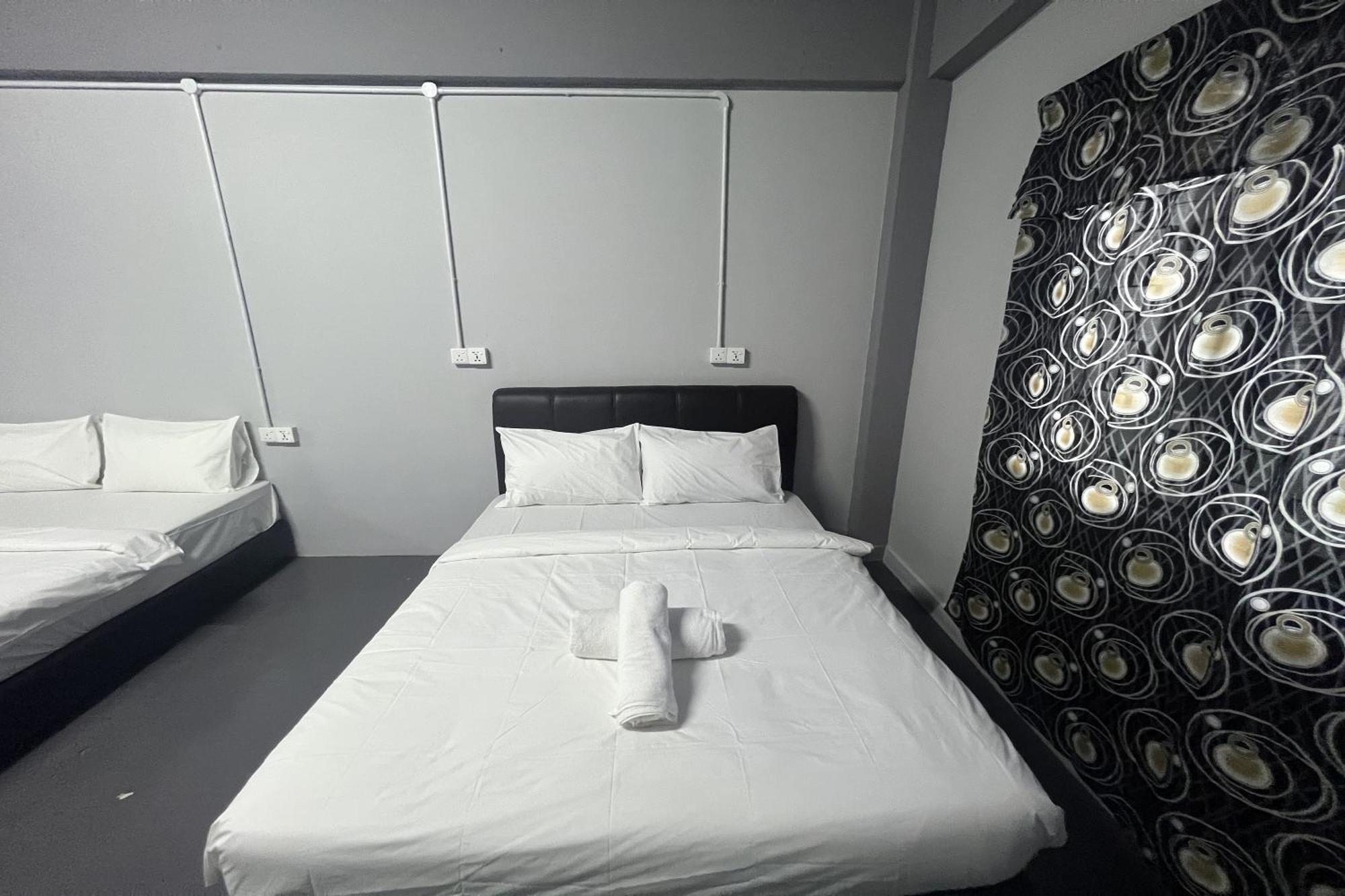 Makotel Hostel Ipoh Esterno foto