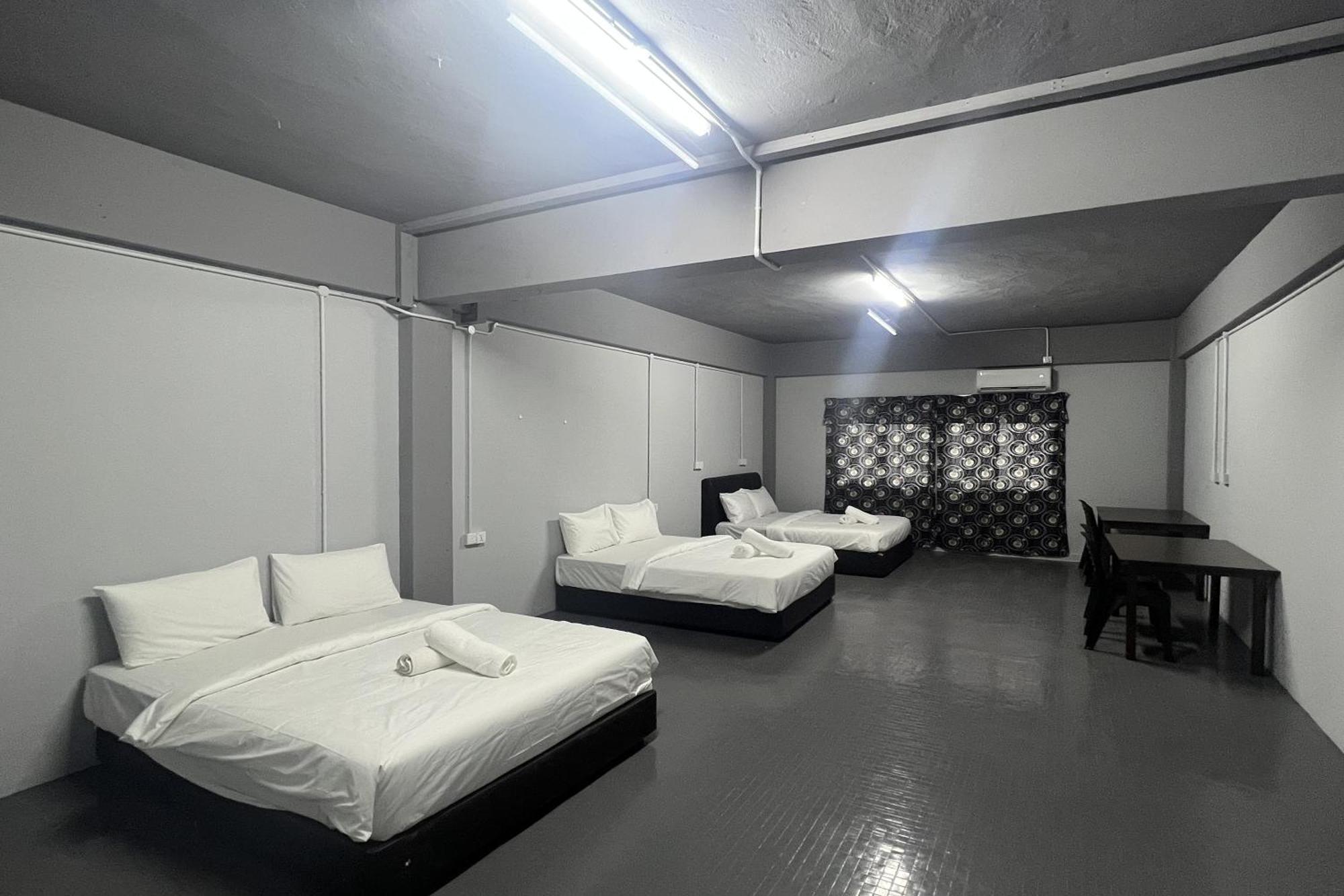 Makotel Hostel Ipoh Esterno foto